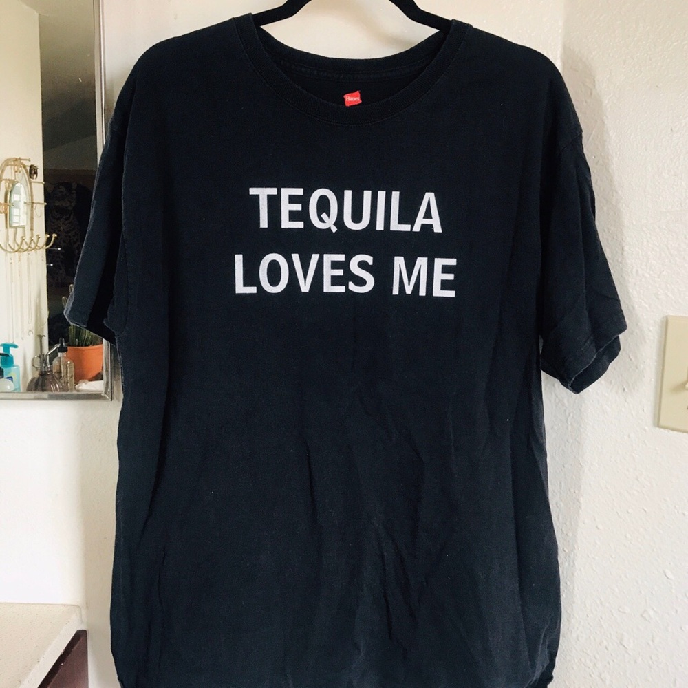 ❌ SOLD ❌ Tequila Loves Me Vintage T-shirt